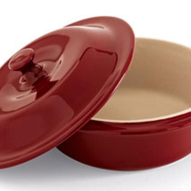 Round Covered Baker