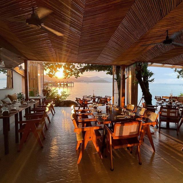 Koh Samui Oceanside Dinner for Two