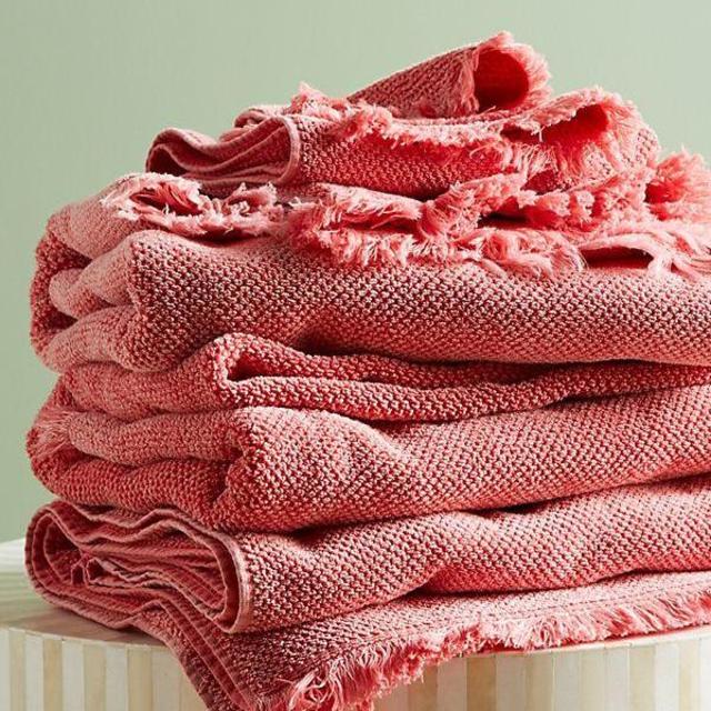 Kassatex Antico Bath Towel - CORAL