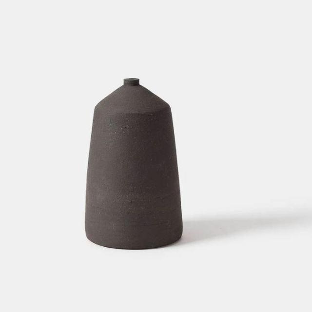 Raw Noir Vase