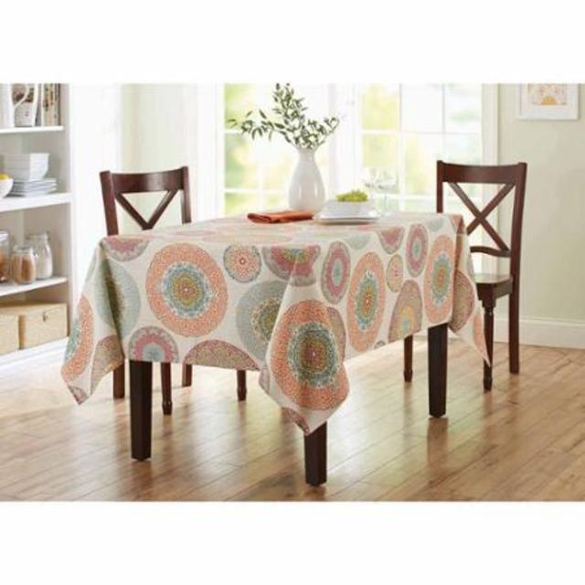 Better Homes and Gardens Lace Medallion Tablecloth