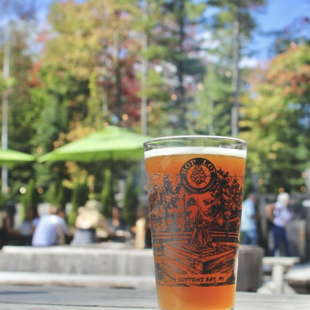 Mini-Moon: Food & Beer at Hoplot Brewing