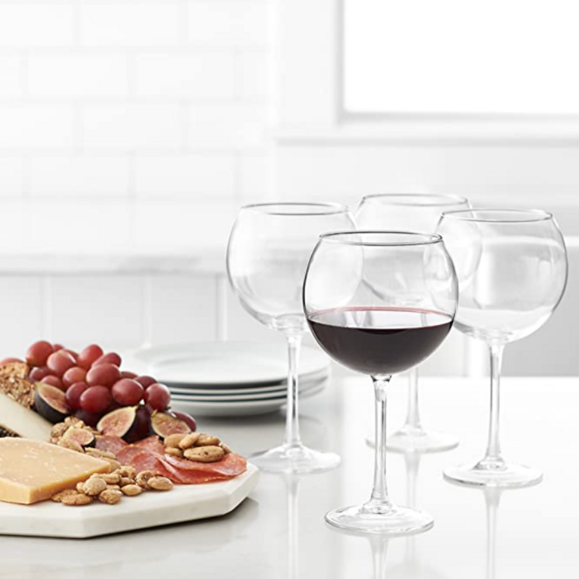 Amazon Basics Red Wine Balloon Wine Glasses, 20-Ounce, Set of 4