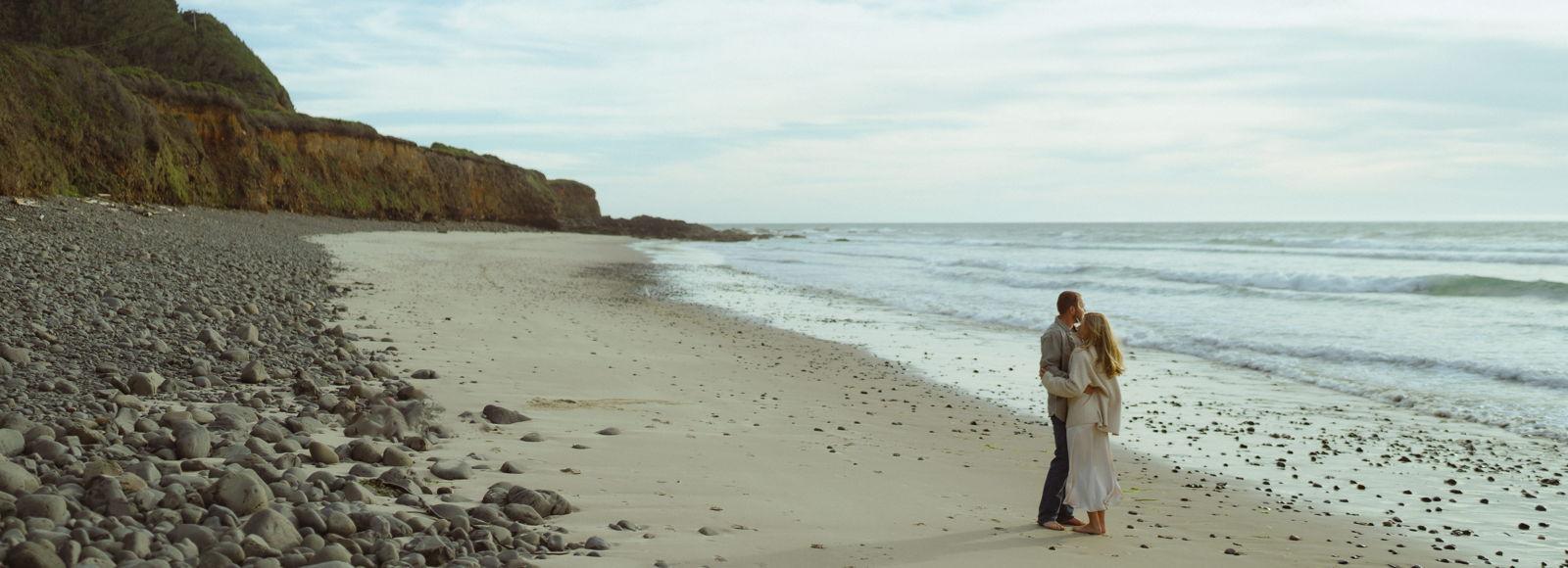 emma-braught-and-hayden-miles-s-wedding-registry-on-zola