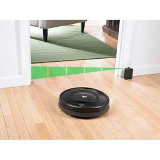 iRobot Roomba 770 Vacuum Cleaning Robot for Pets and Allergies
