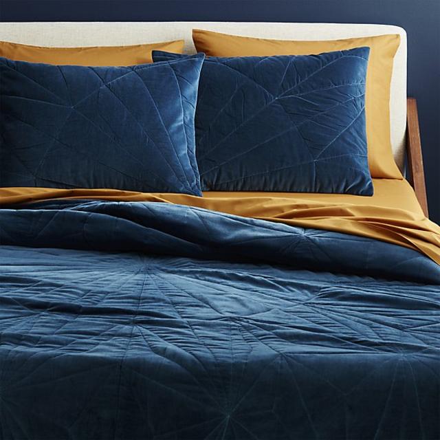 vail navy velvet full/queen quilt