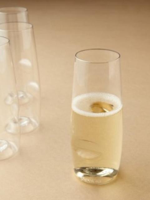 The govino® "Go Anywhere" Classic Series Stemless Champagne Flute Flexible Shatterproof Recyclable, 8-ounce, Set of 4