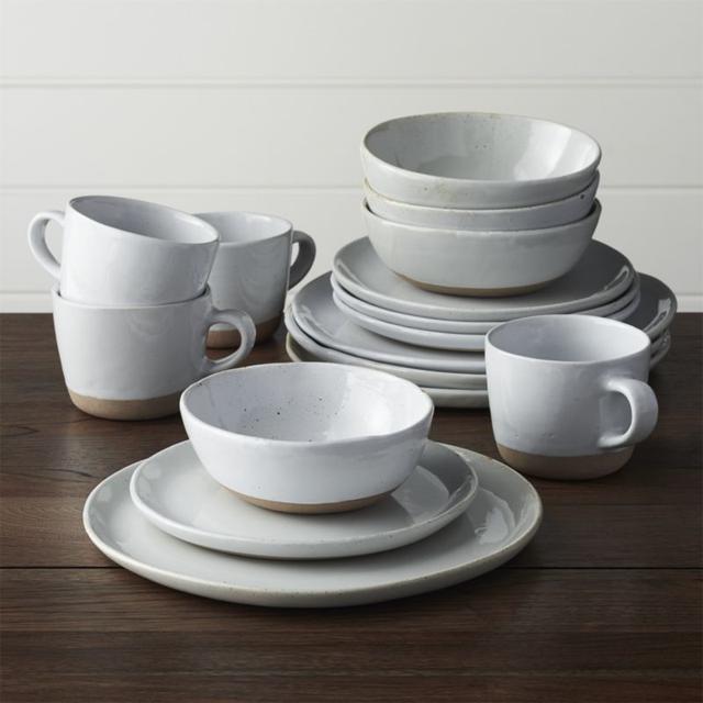 Welcome White 16-Piece Dinnerware Set