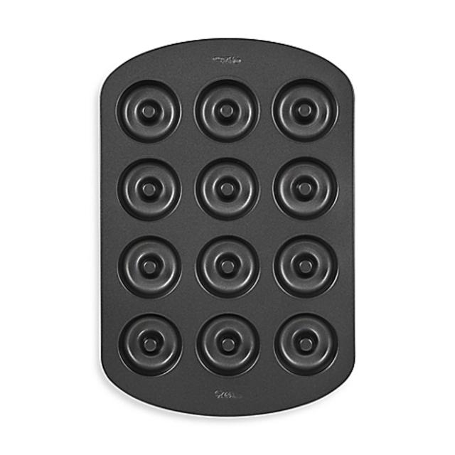 Wilton® 12-Cavity Medium Doughnut Pan