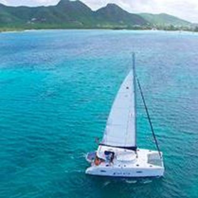 Honeymoon - Catamaran day trip