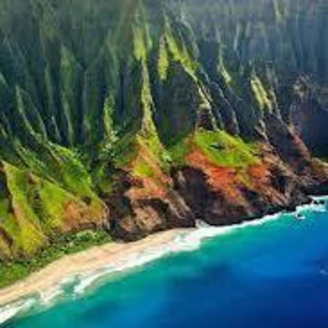 Kauai shoreline cruise