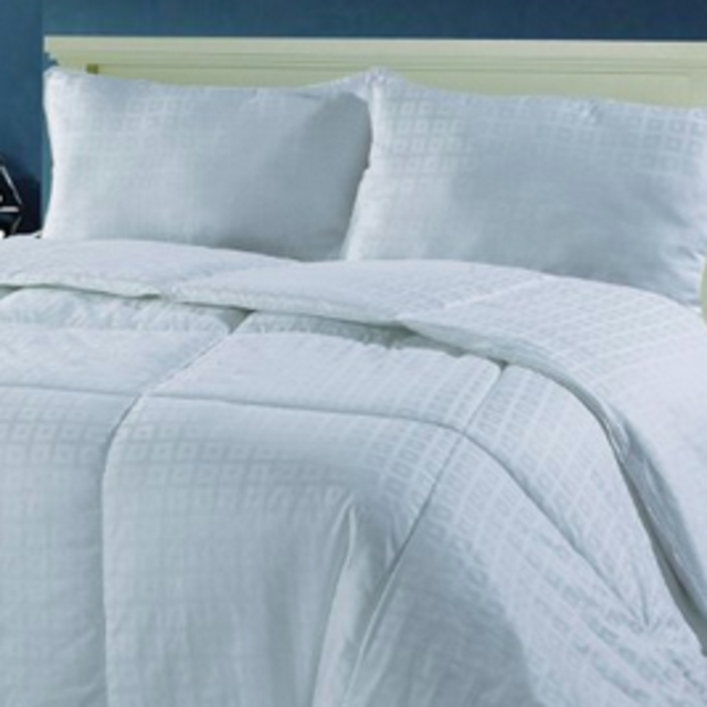 100% Wool Comforter