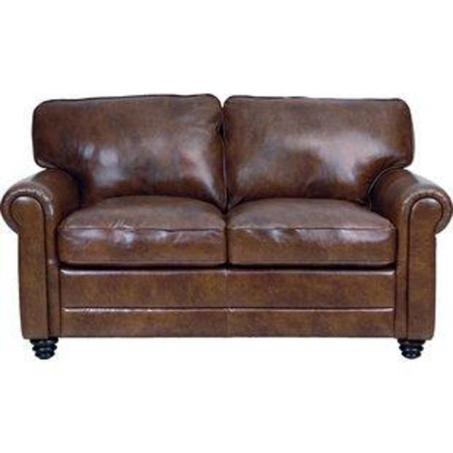 This little loveseat