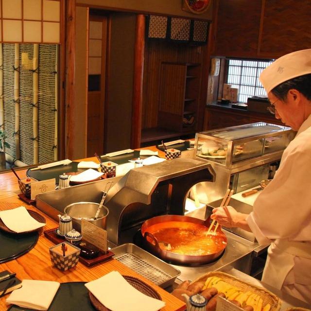 Honeymoon! – Dinner at Tempura Yoshikawa Kyoto