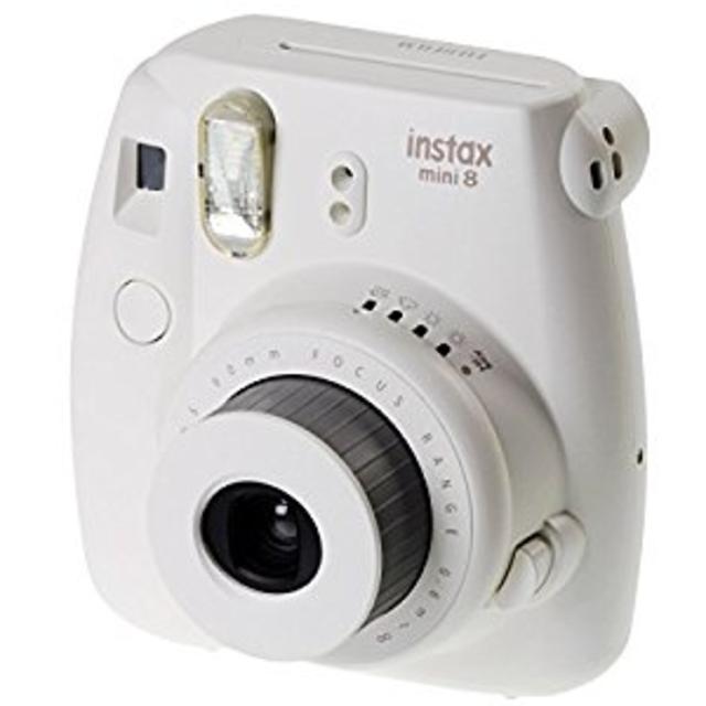 FujiFilm Instax Mini 8 with Strap and Batteries (White)
