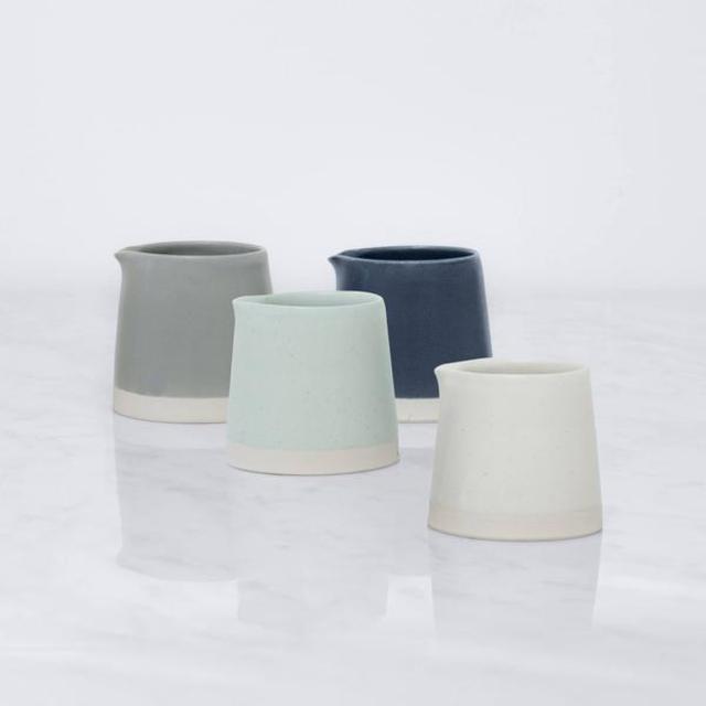 Halston Pourers- navy