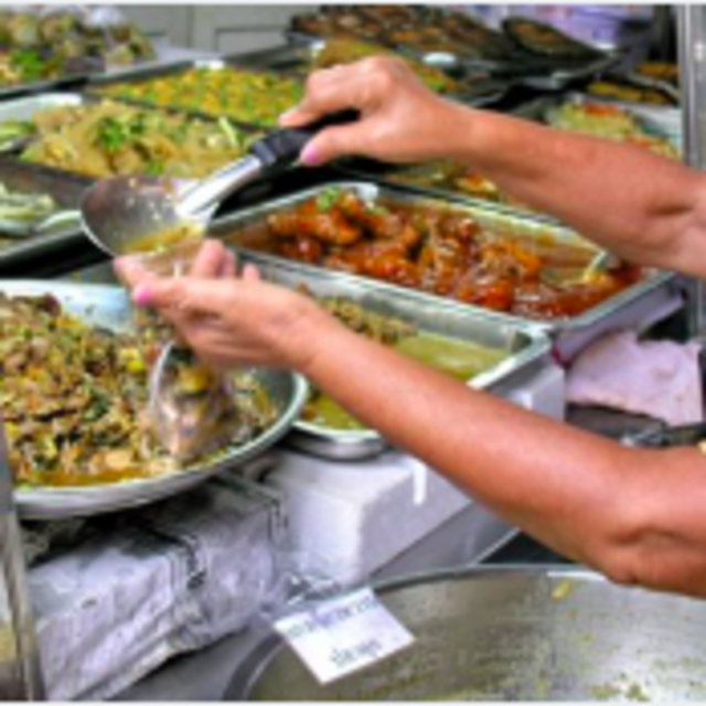 Street vendor food tour