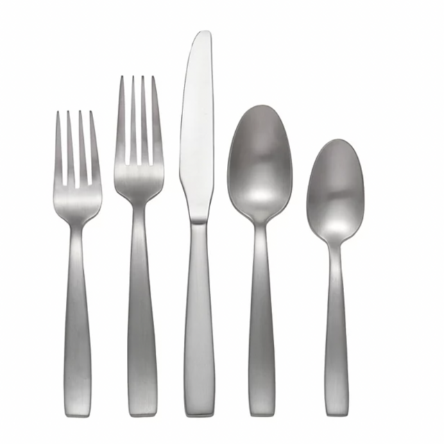 Oneida Everdine 45-pc. Flatware Set