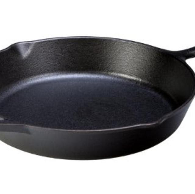 Lodge Pre-Seasoned Skillet, 12-Inch