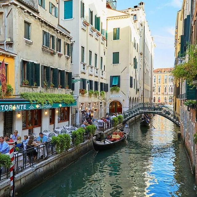 Romantic Dinner for Two in Venice