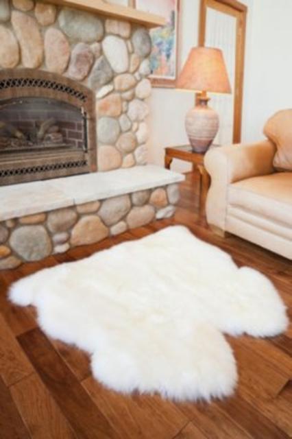 Overland Single-Pelt Australian Sheepskin Rug- Champagne