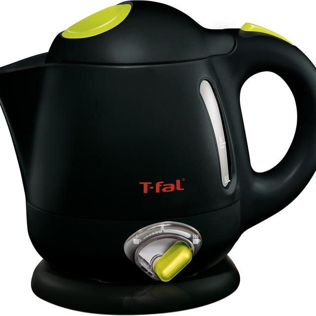 T-fal BF6138 Balanced Living 4-Cup 1750-Watt Electric Kettle with Variable Temperature and Auto Shut Off, 1-Liter, Black