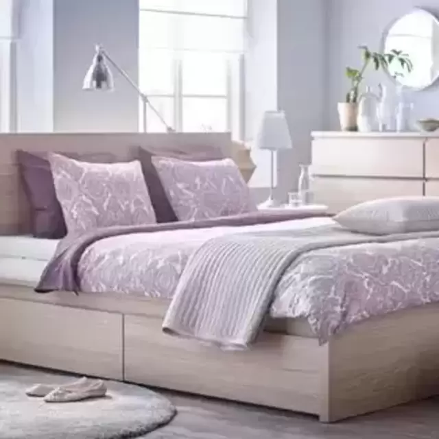 A (comfortable) guest bed!