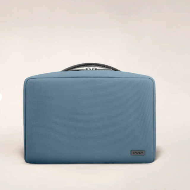 The Small Toiletry Bag