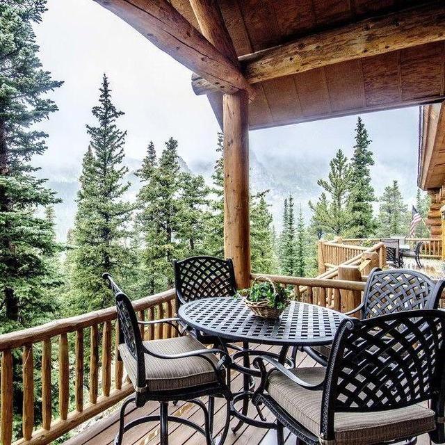 Rocky Mountains Honeymoon General Fund