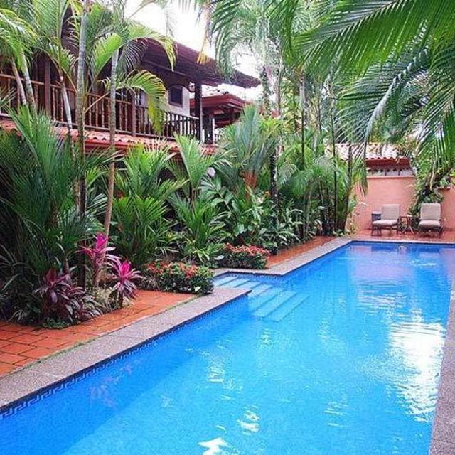 3 nights at Hotel Villas Lirio