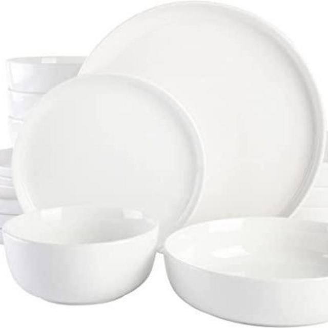 Gibson Home Oslo Porcelain Dinnerware Set, Service for 4 (16pcs), White