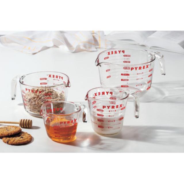 4 Piece Pyrex Prepware Measuring Cup Set