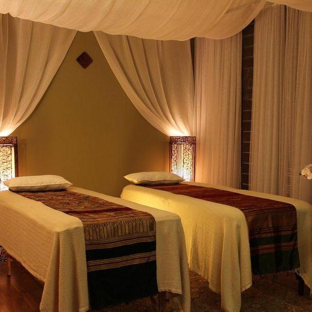 Couple's Massage