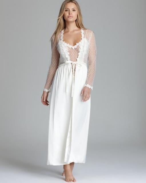 Showstopper Nightgown & Robe