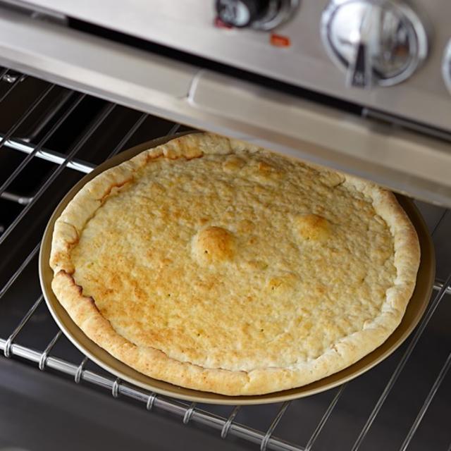 Williams-Sonoma Goldtouch® Nonstick Pizza Pan