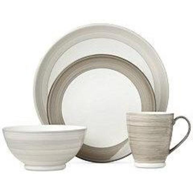 Charles Lane 4-Pc. Place Setting, Camel