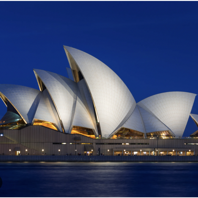 Honeymoon Experience: "Hamlet" onstage at the Sydney Opera House