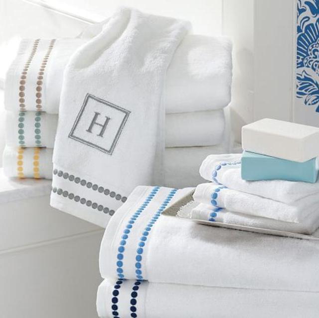 Pearl Embroidered 700-Gram Weight Bath Towel, Taupe