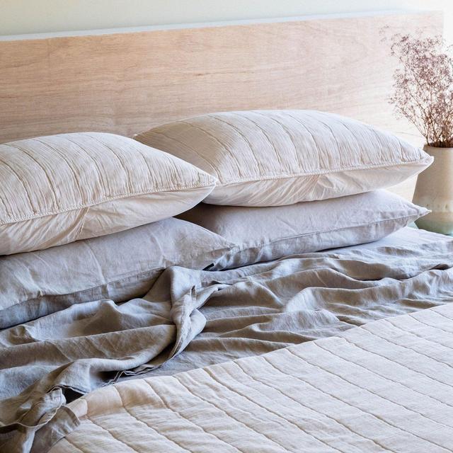 Morrow Soft Goods COTTON GAUZE QUILT SET Color: Ecru
