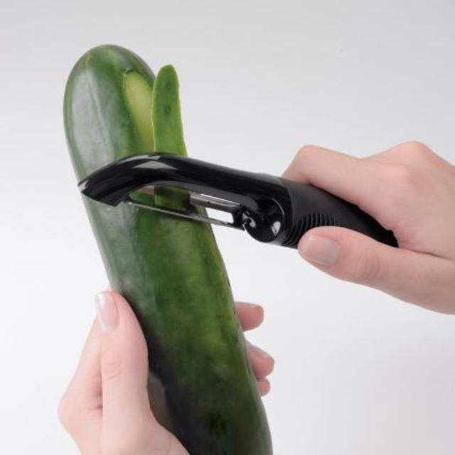 OXO Swivel Peeler