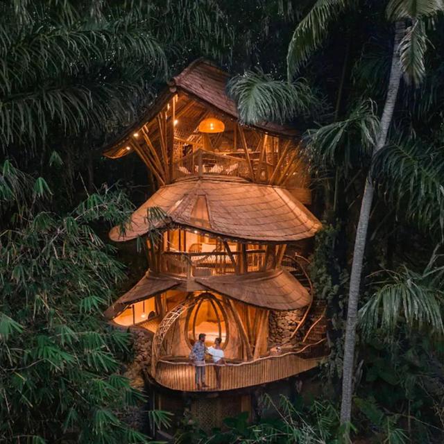Honeymoon Resort