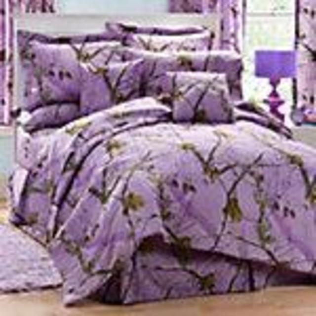 Realtree AP Lavender Queen Comforter Set