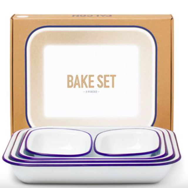 Falcon Bake Set