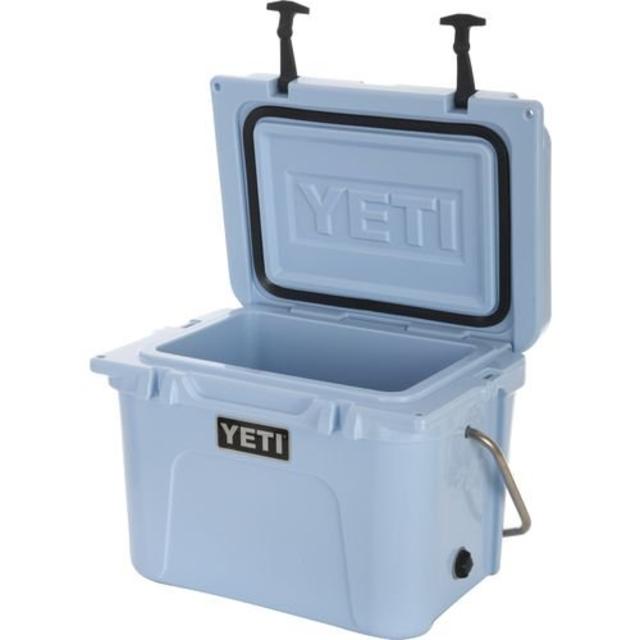 Yeti Roadie 20 Cooler Blue