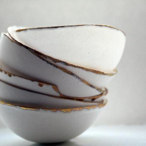 Fine bone china small stoneware bowl with real gold.