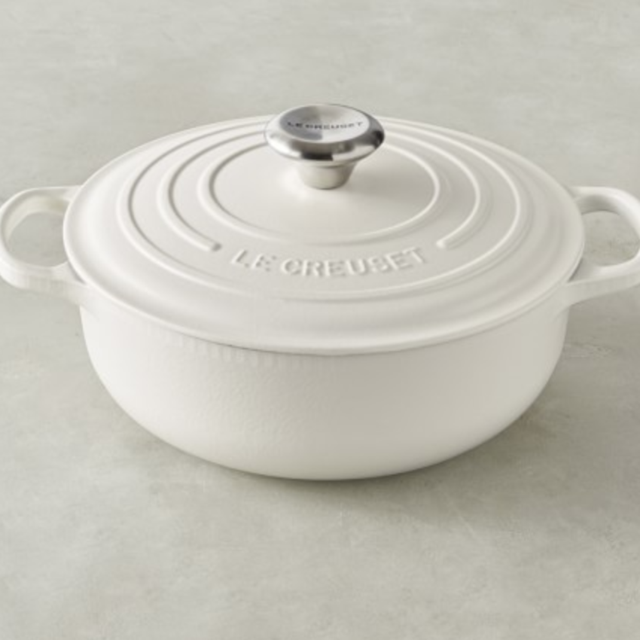 Le Creuset Signature Cast-Iron 3 1/2-Qt. Essential Oven in Matte White