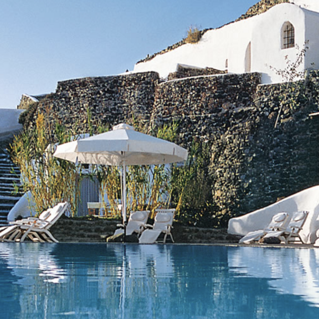 Stay in Santorini