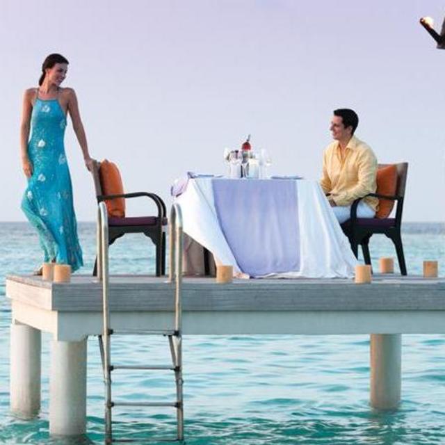 Mid Ocean Dinner at Four Season Landaa Giraavaru Maldives