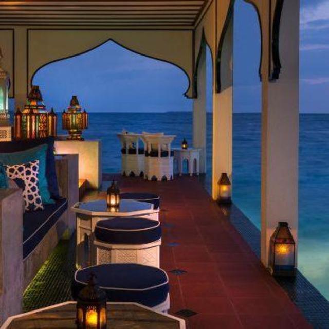 Drinks at Shisha Bar at Four Seasons Landaa Giraavaru Maldives
