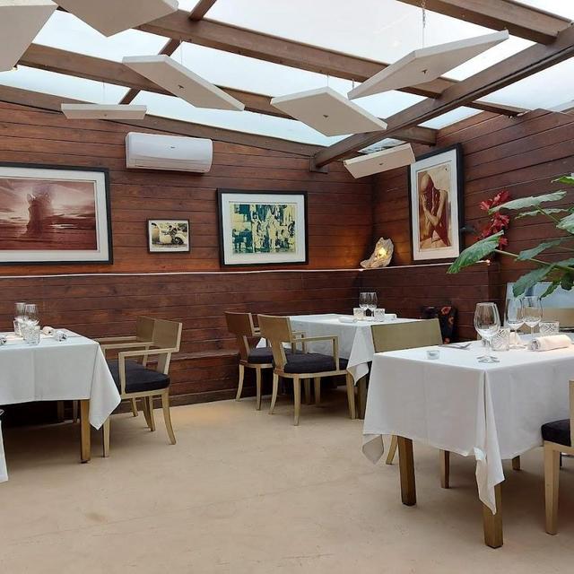 Dinner at Restaurant La Incidència Del Factor Vi in Sitges